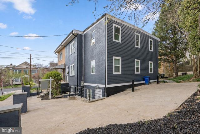 712 CONGRESS ST SE, Washington, DC 20032