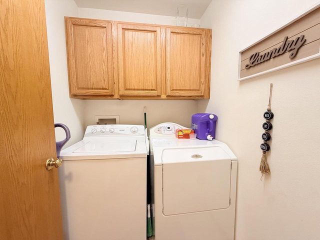612 Birdie Lane, Poynette, WI 53955