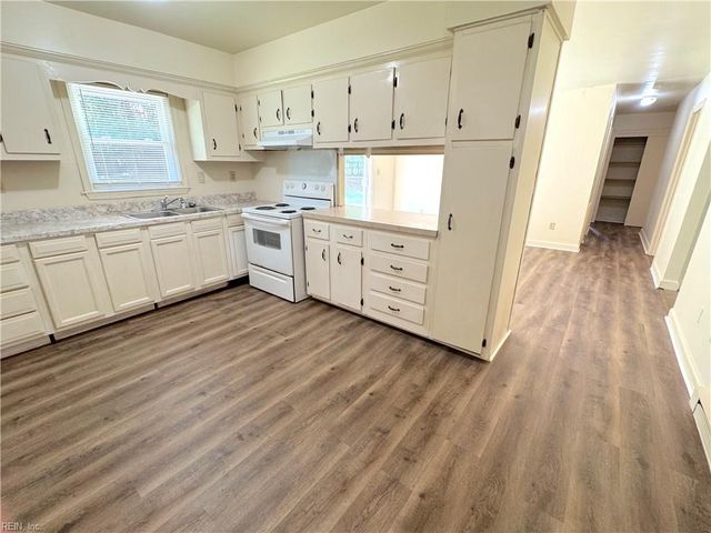 2361 Seaboard RD, Virginia Beach, VA 23456