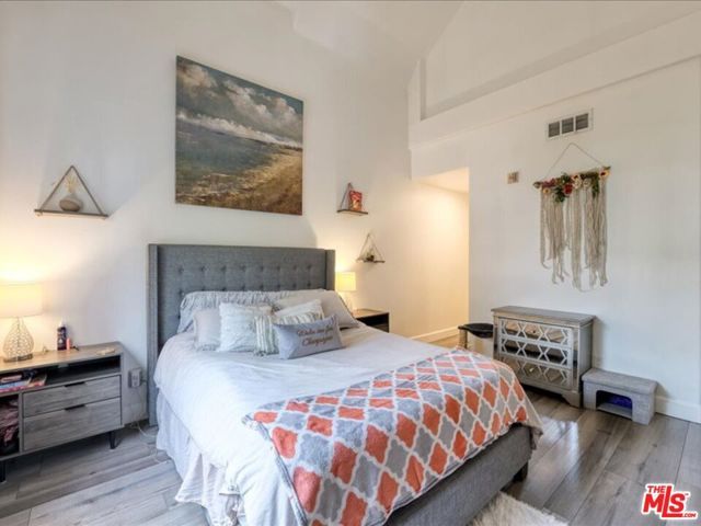 4477 Woodman Avenue 304, Sherman Oaks, CA 91423