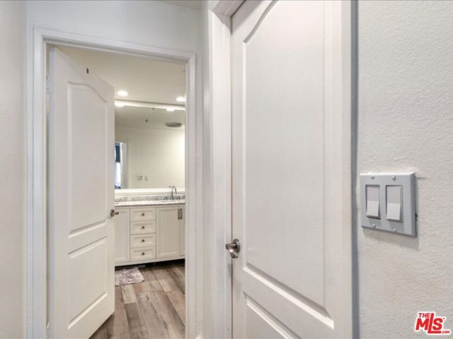 4477 Woodman Avenue 304, Sherman Oaks, CA 91423