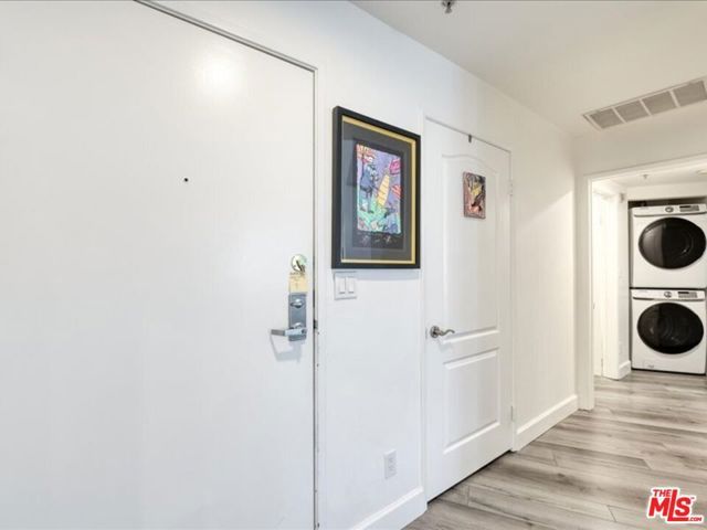 4477 Woodman Avenue 304, Sherman Oaks, CA 91423