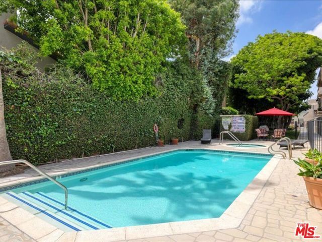 4477 Woodman Avenue 304, Sherman Oaks, CA 91423