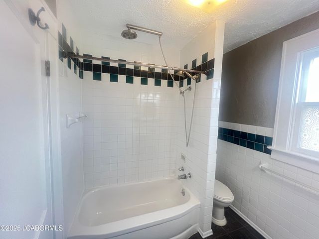 1705 W MCCARTY STREET, Jefferson City, MO 65109