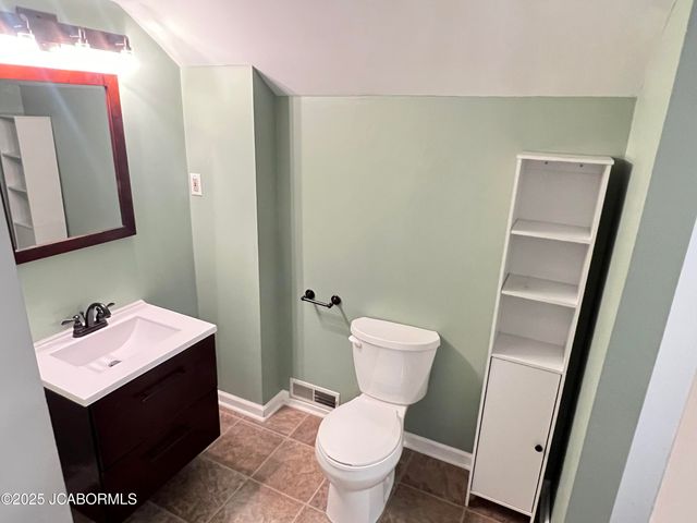 1705 W MCCARTY STREET, Jefferson City, MO 65109