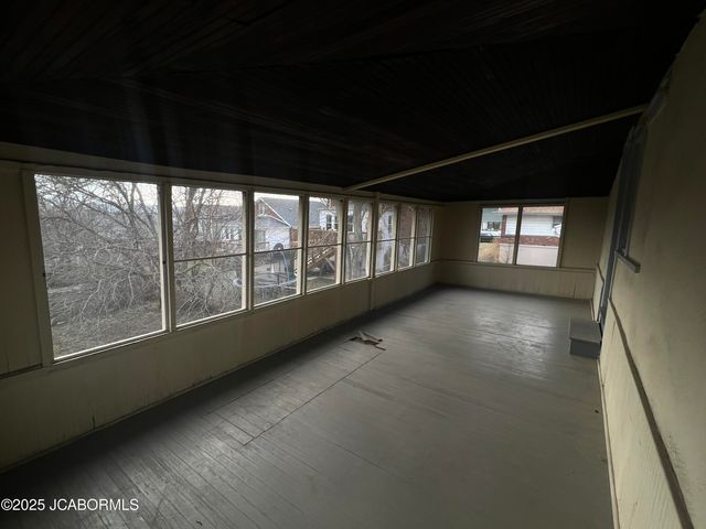 1705 W MCCARTY STREET, Jefferson City, MO 65109