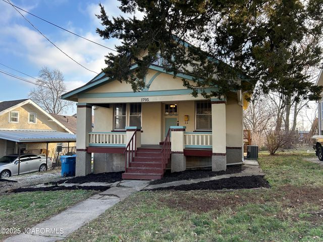 1705 W MCCARTY STREET, Jefferson City, MO 65109
