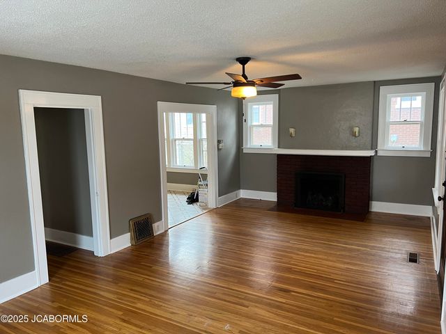 1705 W MCCARTY STREET, Jefferson City, MO 65109