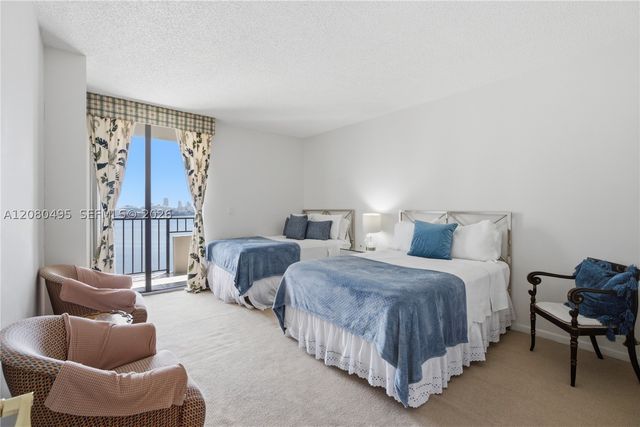 520 Brickell Key Dr A1616, Miami, FL 33131