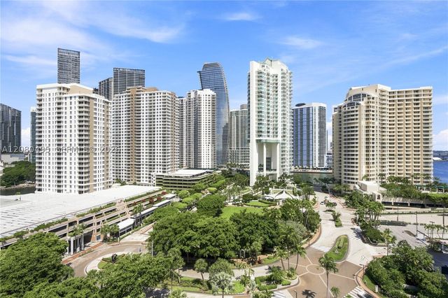 520 Brickell Key Dr A1616, Miami, FL 33131