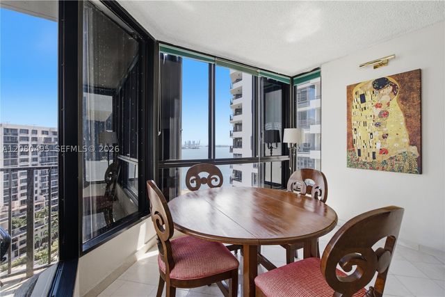 520 Brickell Key Dr A1616, Miami, FL 33131