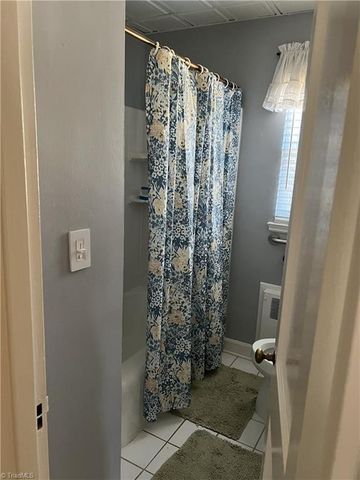 2511 Miller Park Circle A, Winston-salem, NC 27103