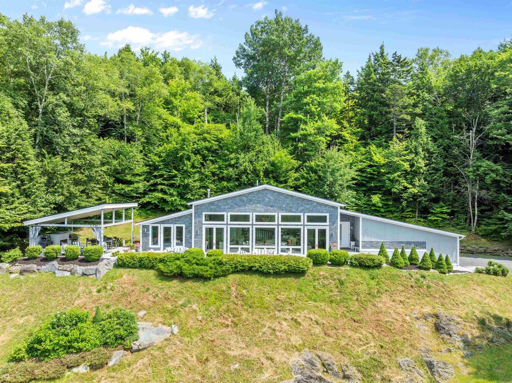 458 Old Farm Road, Stowe, VT 05672