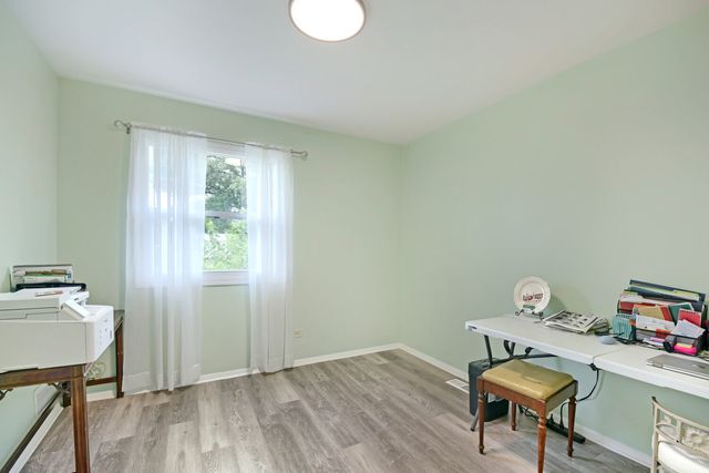 1301 N Glen Circle D, Aurora, IL 60506