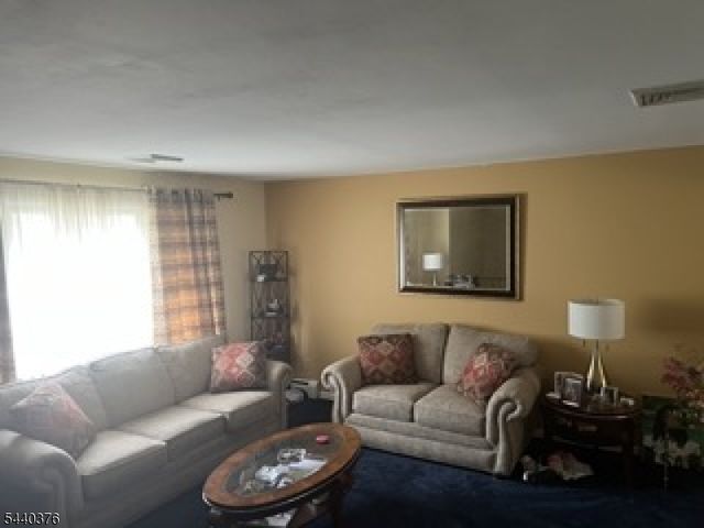 360 Leslie Ave, Piscataway Twp., NJ 08854