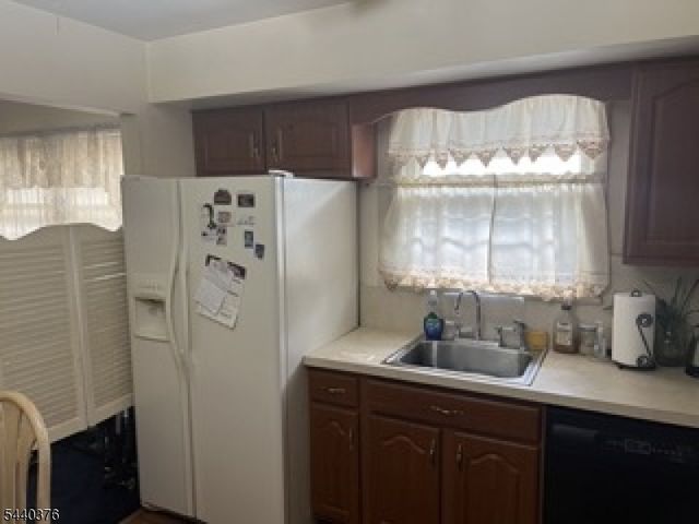 360 Leslie Ave, Piscataway Twp., NJ 08854