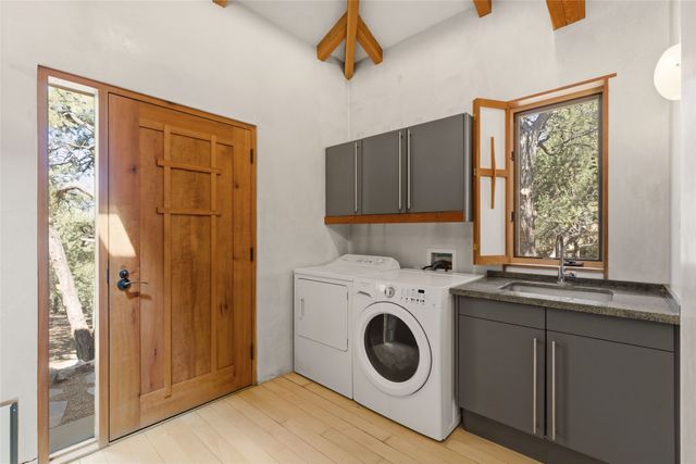 3356 Paseo Segunda, Santa Fe, NM 87501