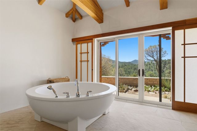 3356 Paseo Segunda, Santa Fe, NM 87501