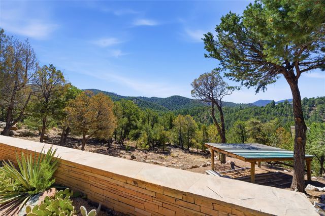 3356 Paseo Segunda, Santa Fe, NM 87501