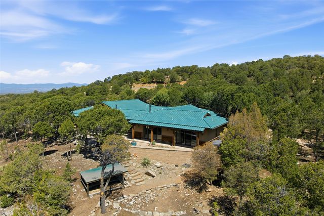 3356 Paseo Segunda, Santa Fe, NM 87501