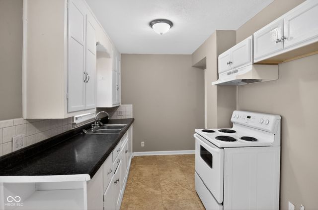 146 E Troy Avenue, Indianapolis, IN 46225