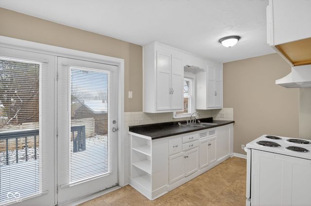 146 E Troy Avenue, Indianapolis, IN 46225