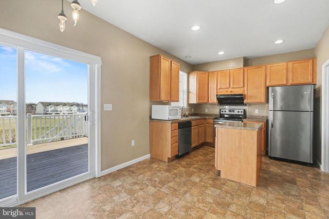 335 CAPE CLIMB DR, York, PA 17408
