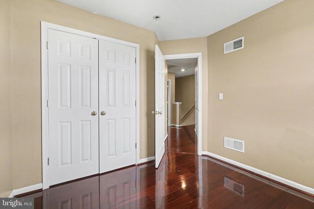 335 CAPE CLIMB DR, York, PA 17408