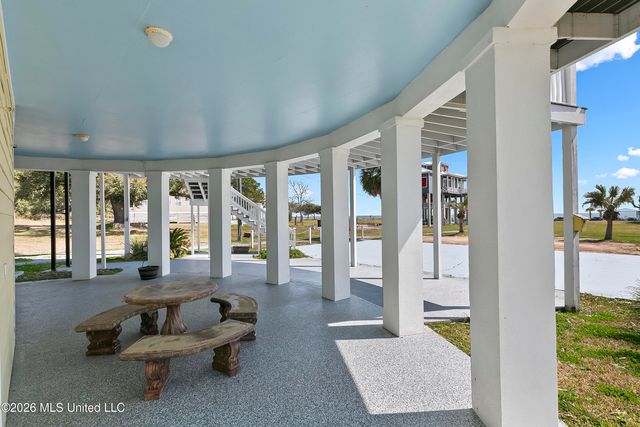 227 N Beach Boulevard, Waveland, MS 39576