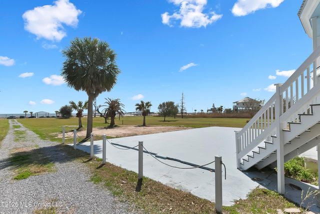 227 N Beach Boulevard, Waveland, MS 39576