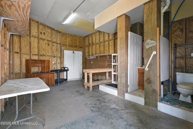 227 N Beach Boulevard, Waveland, MS 39576