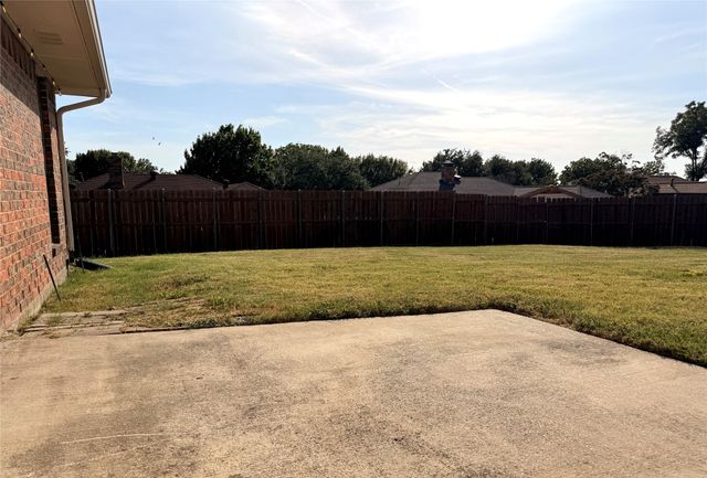 1603 E Peters Colony Road, Carrollton, TX 75007