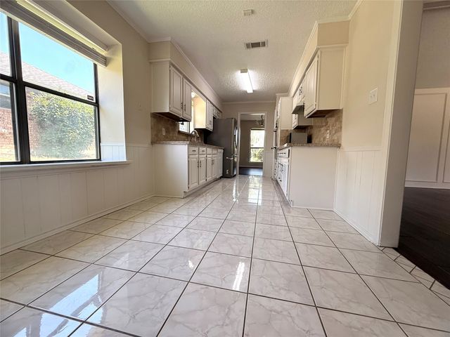 1603 E Peters Colony Road, Carrollton, TX 75007