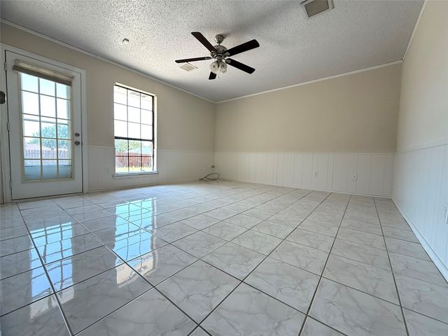 1603 E Peters Colony Road, Carrollton, TX 75007