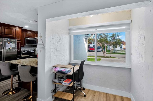 20810 SW 125th Ct Rd, Miami, FL 33177