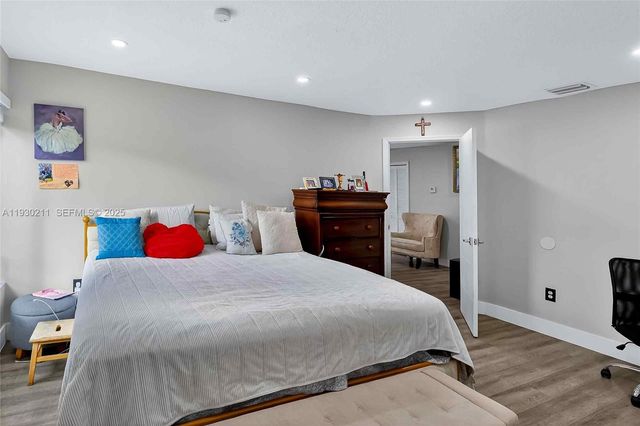 20810 SW 125th Ct Rd, Miami, FL 33177