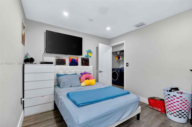 20810 SW 125th Ct Rd, Miami, FL 33177