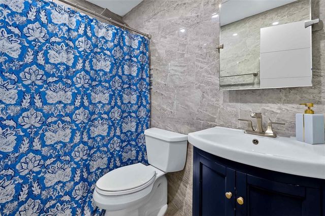 20810 SW 125th Ct Rd, Miami, FL 33177