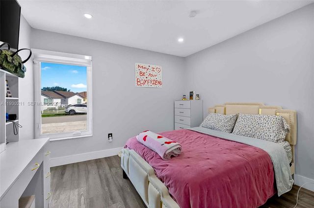 20810 SW 125th Ct Rd, Miami, FL 33177