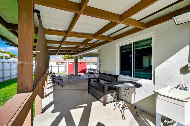 20810 SW 125th Ct Rd, Miami, FL 33177