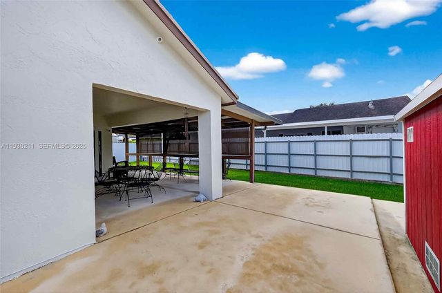 20810 SW 125th Ct Rd, Miami, FL 33177