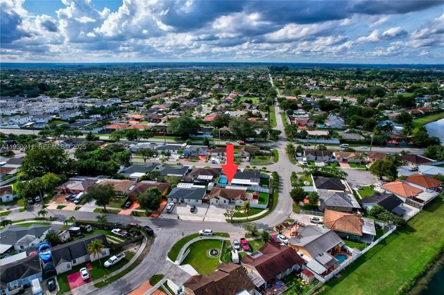 20810 SW 125th Ct Rd, Miami, FL 33177