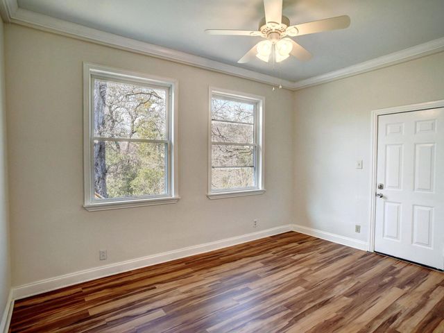 156 Clover RD, Cedar Creek, TX 78612