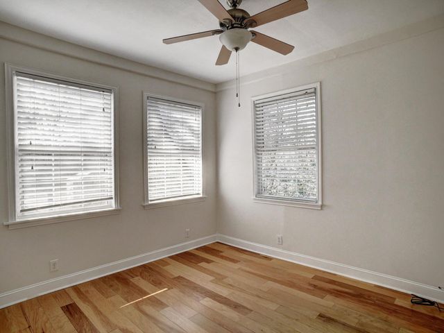 156 Clover RD, Cedar Creek, TX 78612