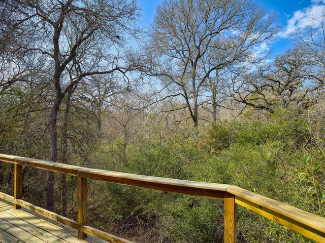 156 Clover RD, Cedar Creek, TX 78612