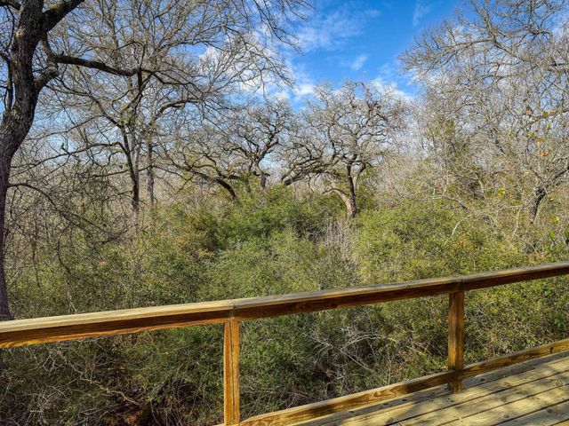 156 Clover RD, Cedar Creek, TX 78612