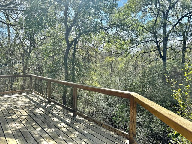 156 Clover RD, Cedar Creek, TX 78612