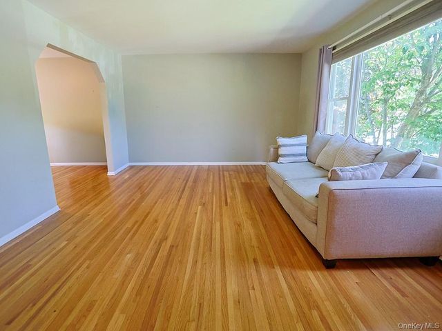 4 Ironworks Road, Monroe, NY 10950