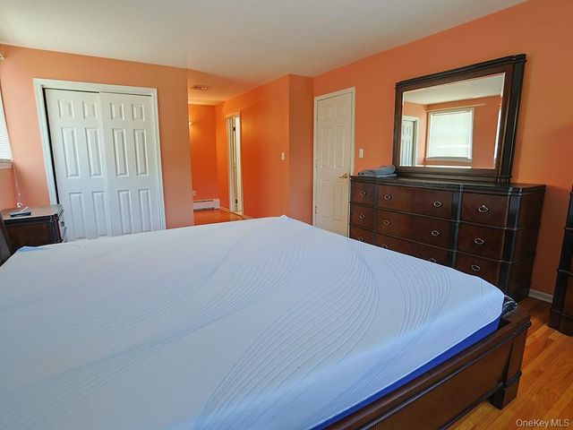 4 Ironworks Road, Monroe, NY 10950