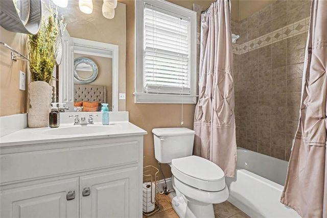 2122 Hollowbrooke Way NW, Acworth, GA 30101